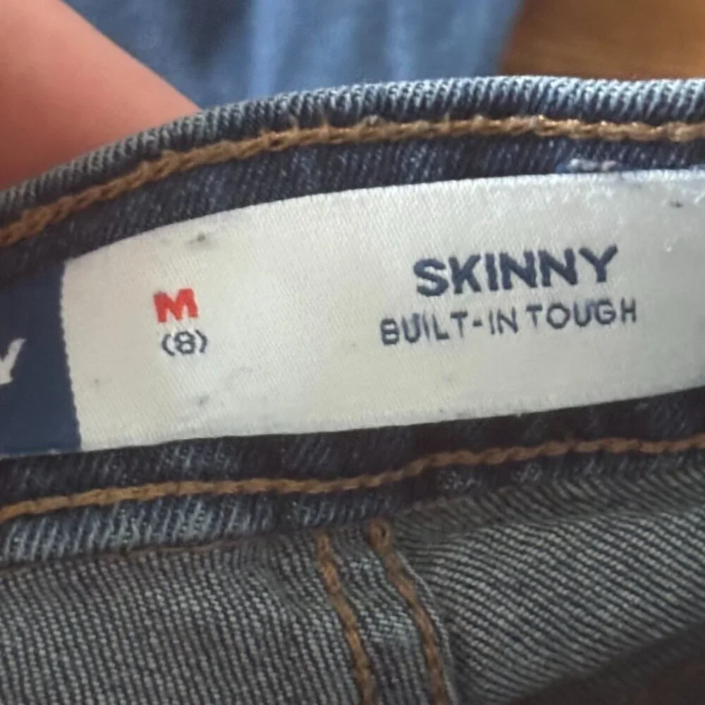 Old Navy Skinny built-in tough pull up jeans in size M (8)